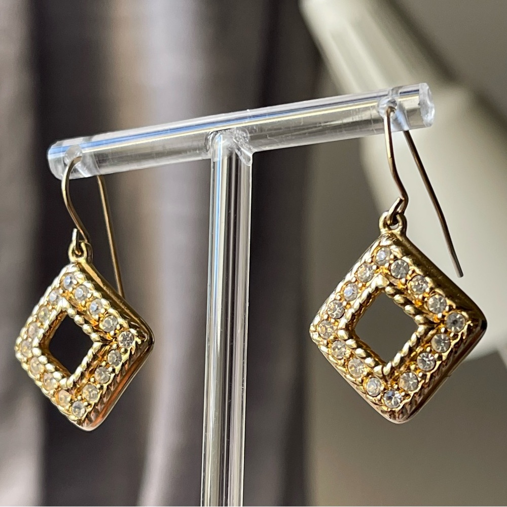 Swarovski | Diamond-Shaped Swarovski Crystals Drop Dangle Gold Tone Earrings